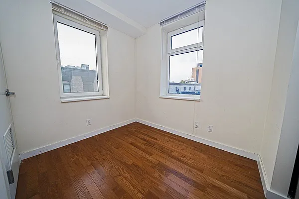 Rented by Level Group | media 29