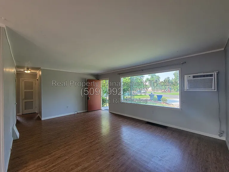 312 Goethals Dr — Photo 4