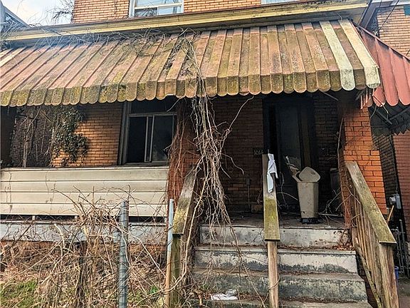 2nd image of 1014 4th St