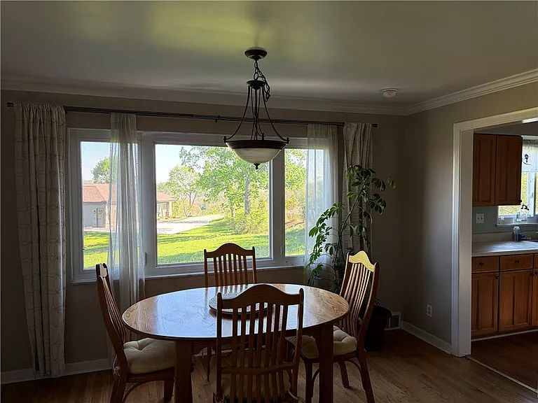 359 Dorseyville Rd — Photo 4