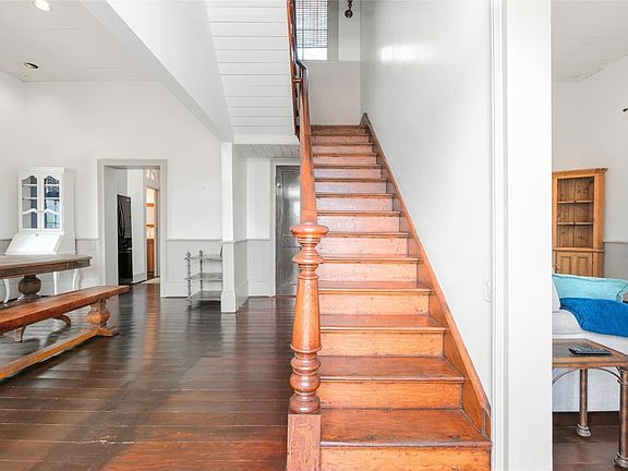 4th image of 614 16th St