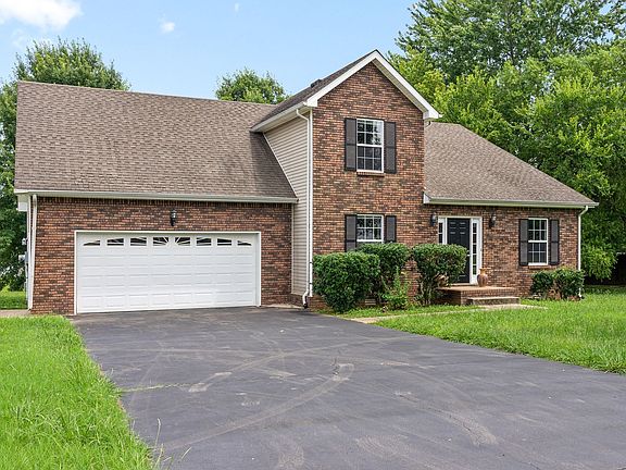 2nd image of 3333 Greenspoint Dr