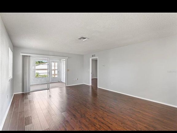 5th image of 2889 Bancroft Cir E APT A