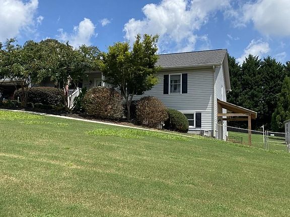 3rd image of 5113 Presley Dr