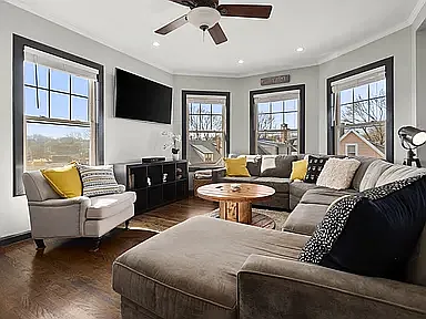17 Tolman St #3 — Photo 3