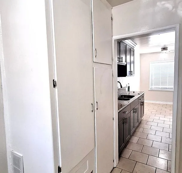 4033 W El Segundo Blvd — Photo 15