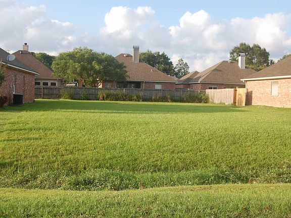 2nd image of 610 Glade Blvd