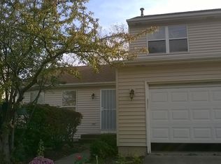105 E 60th St, Westmont, IL 60559