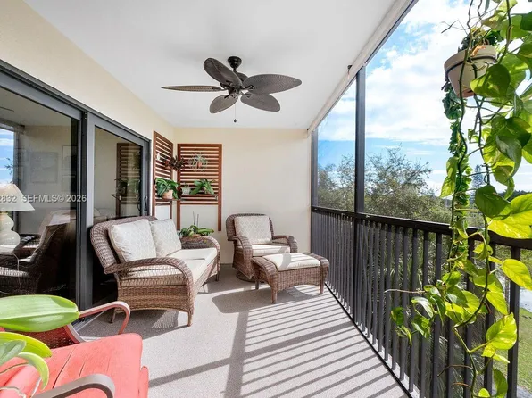 2200 S Cypress Bend Dr APT 406, Pompano Beach, FL 33069