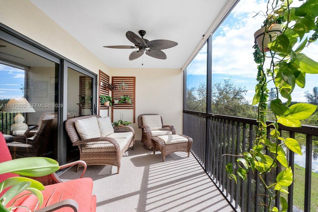 2200 S Cypress Bend Dr APT 406, Pompano Beach