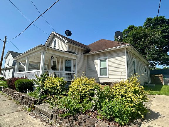 4th image of 364 Ellerman St