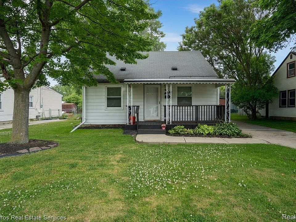 1st image of 26692 Chippendale St