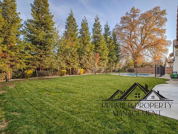 3rd image of 4521 Waterstone Dr