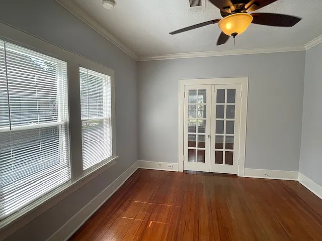 1012 Peddie St — Photo 13