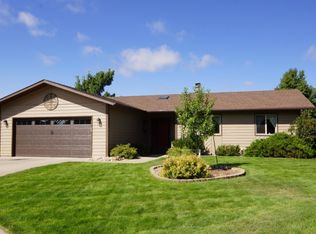 2513 Thames Cir, Rapid City, SD 57702