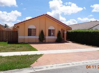 15936 SW 81st Ter, Miami, FL 33193