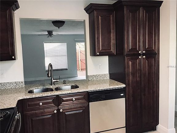 4th image of 1612 Little River Dr #19
