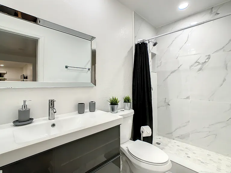 2700 SW 36th Ave #A — Photo 15