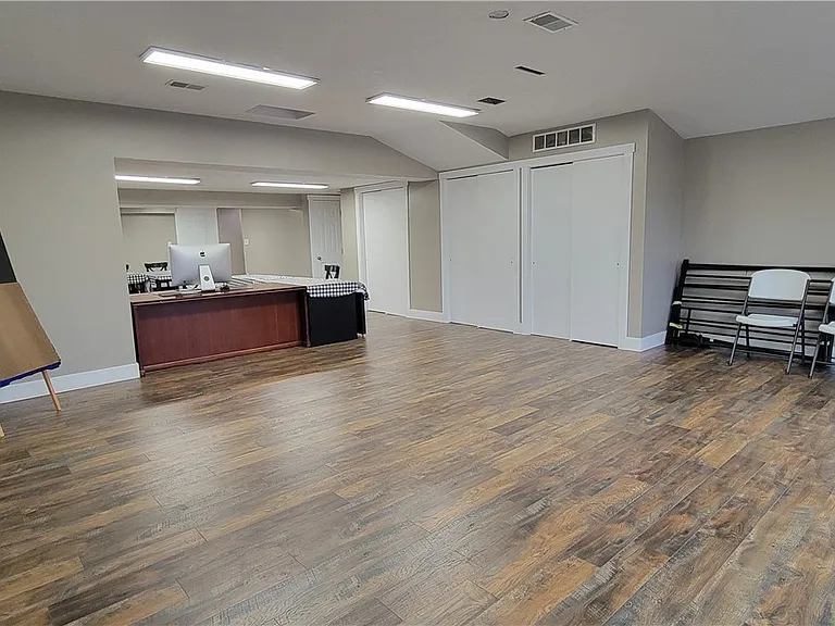 2413 Nicholson Rd — Photo 13