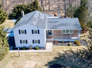 20 Pine Tree Rd, Mountain Top, PA 18707