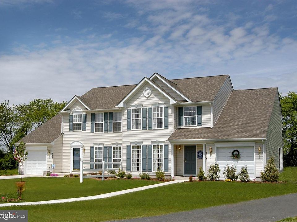 2nd image of 204 Vince Dr