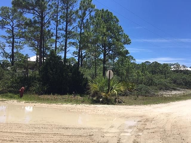 1st image of 996 W Bay Shore Dr