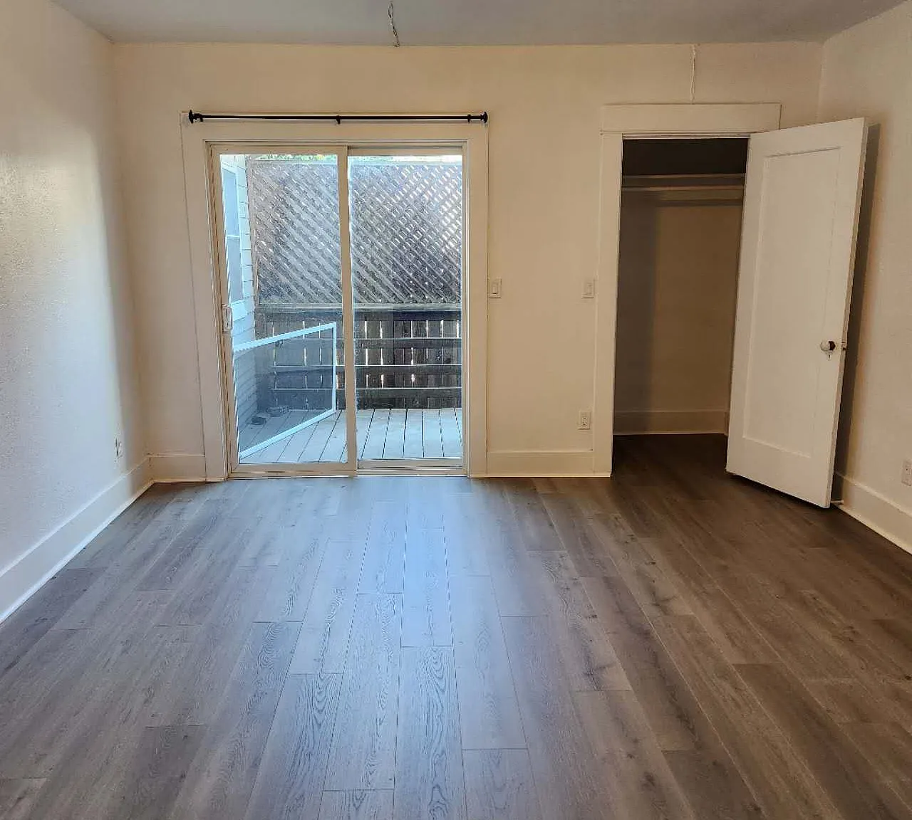 1225 Morgan St — Photo 3