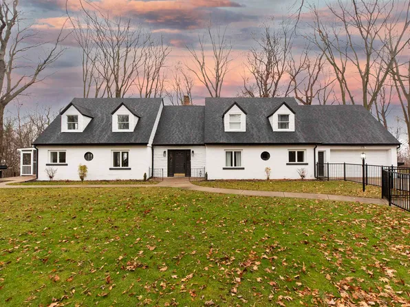 16455 Summit Ridge Rd, Mishawaka, IN 46544