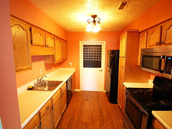 4th image of 5104 Nace Ln