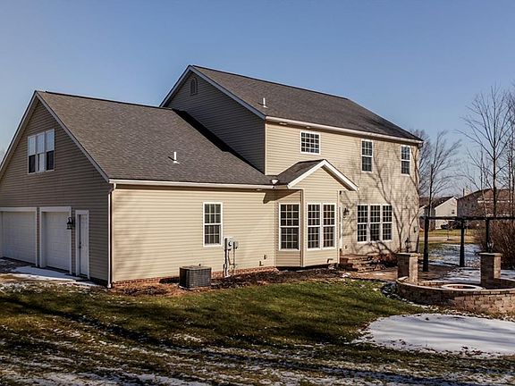 2nd image of 1656 Walsh Dr