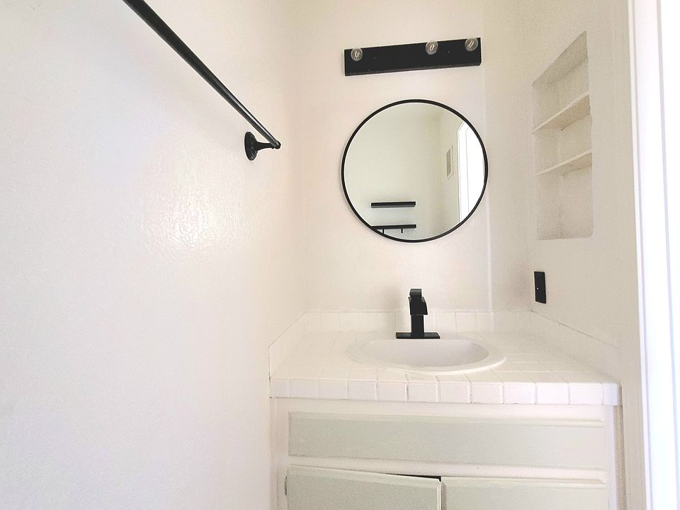 1st image of 1355 Loma Ave APT 307