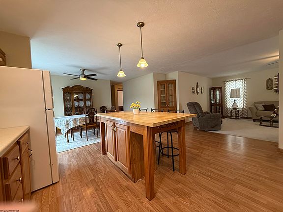 5th image of 905 Johnson Ave