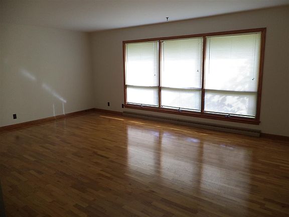 2nd image of 24576 County Road 6