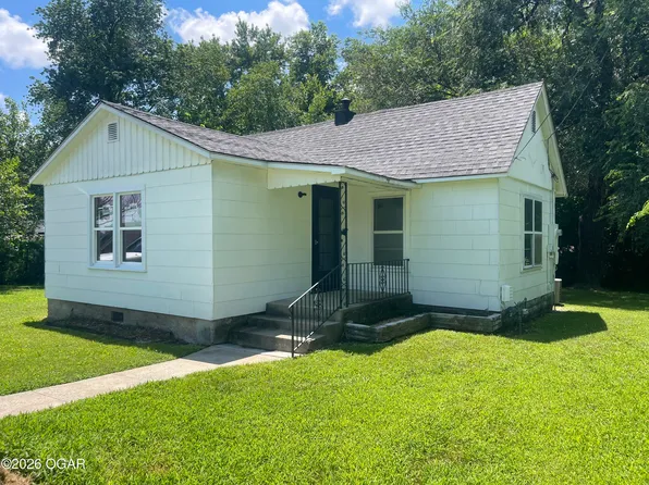 200 S Depot St, Diamond, MO 64840