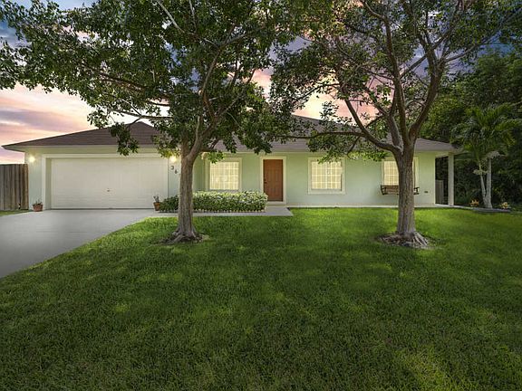 5th image of 365 SW Kestor Dr