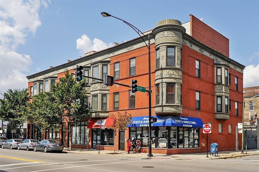 1st image of 1704 W Chicago Ave #2