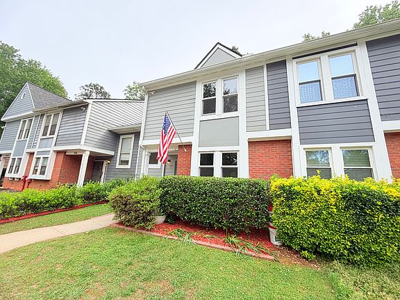 2nd image of 1145 Berkley Dr SE