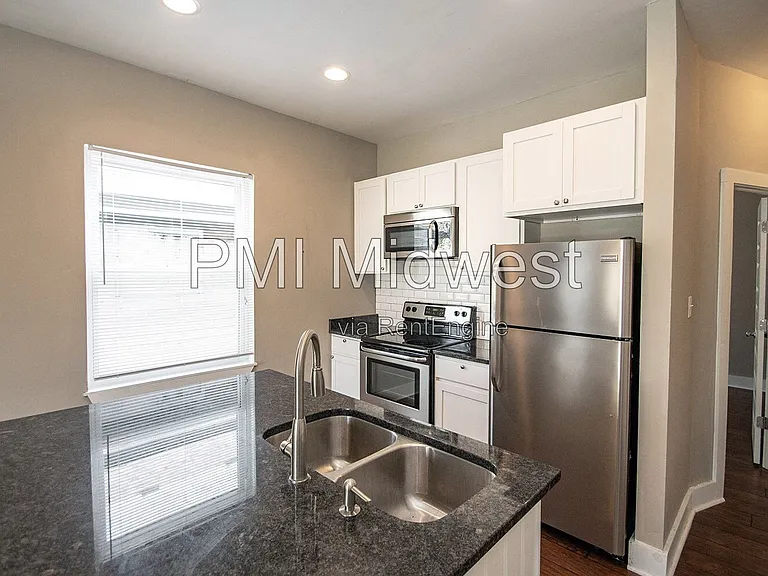 2029 N College Ave #A — Photo 9