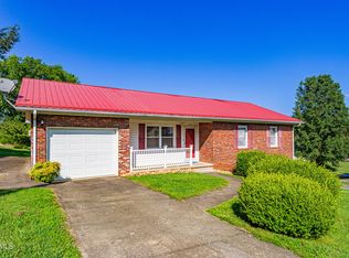 110 Hill Ave, Surgoinsville, TN 37873