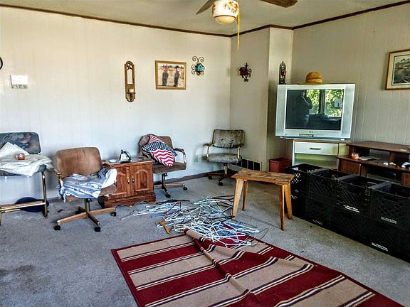 3rd image of 604 Court St