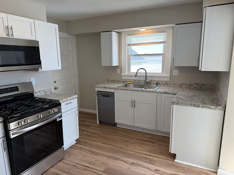 10212 Immanuel Rd — Photo 7