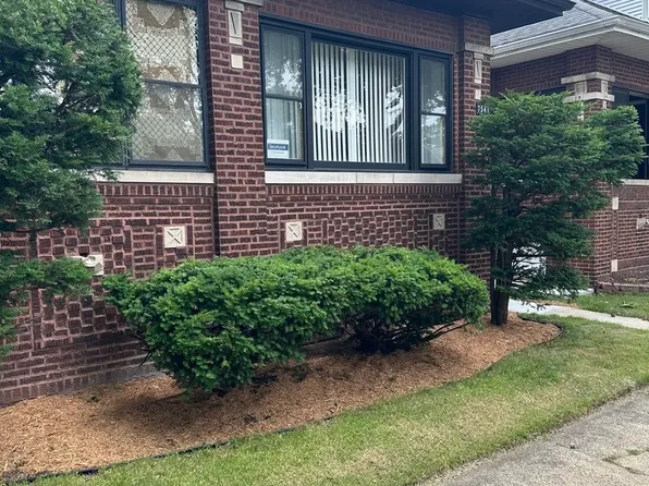 7541 S Merrill Ave, Chicago, IL 60649