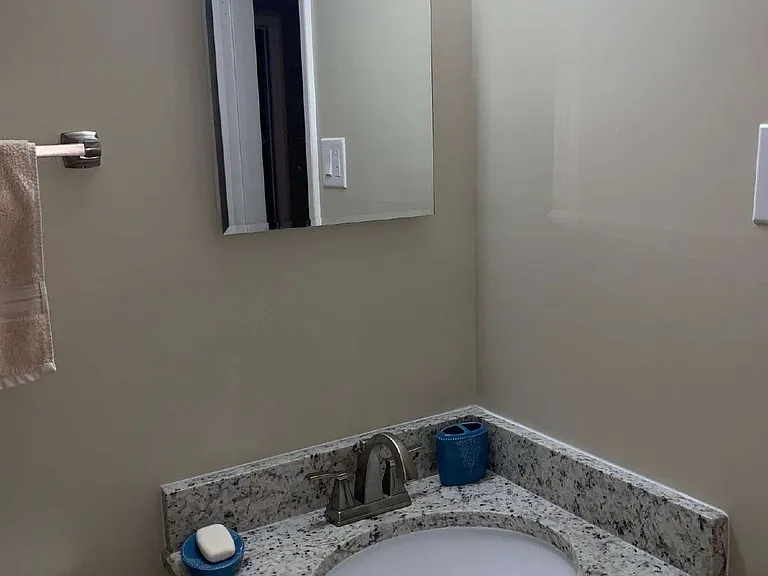 103 E Lockhaven Dr #G — Photo 16