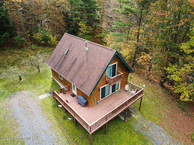 4th image of 116 Mountain View Road