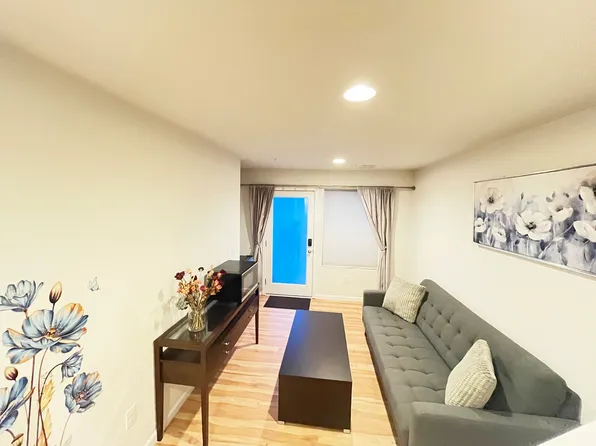 8212 S 132nd St, Seattle, WA 98178