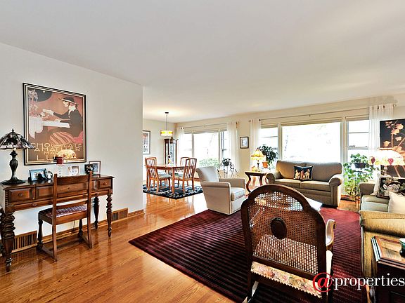 Living Room / Dining Room