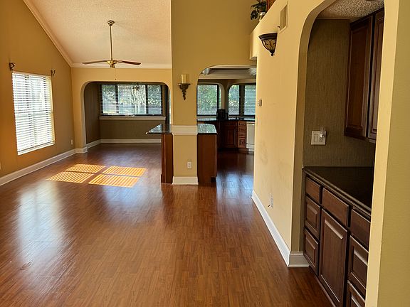 4th image of 2815 Countrybrook Dr APT M-11