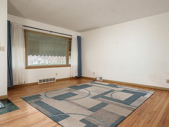 4th image of 1316 25th St