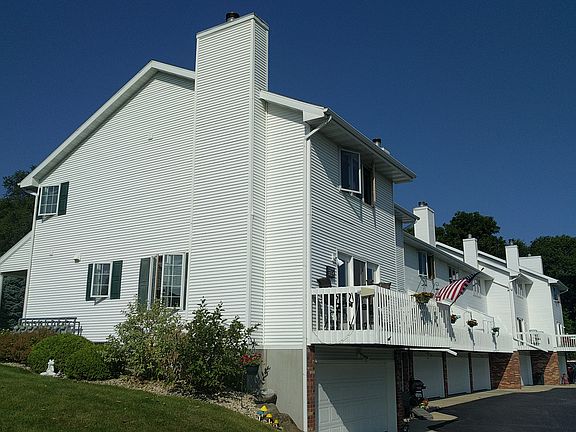 3rd image of 10701 N Bay Shore Ln