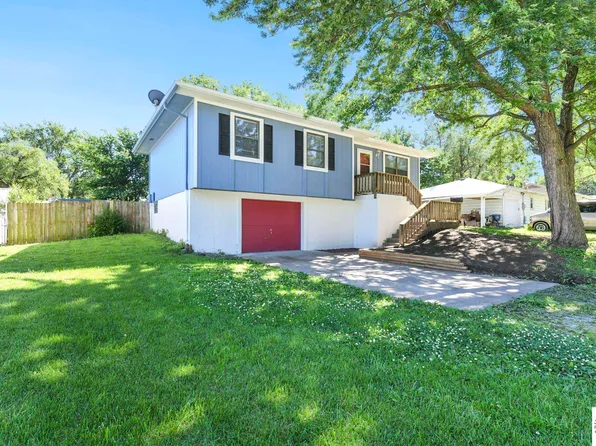 304 E Elm St, Clinton, MO 64735